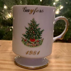 Royal Ann Gayfer’s Vintage 1981 Christmas Coffee Cup, Fine China, Made in USA